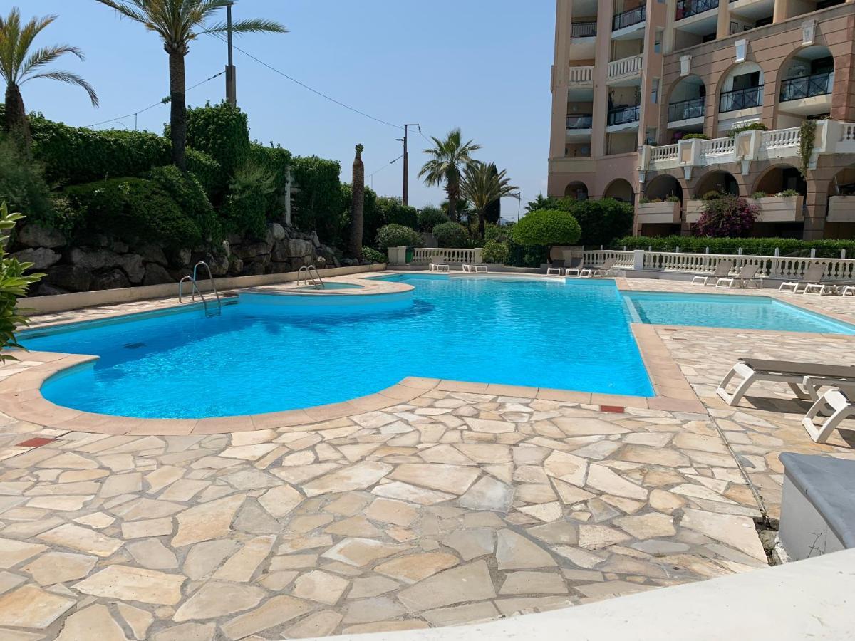 Le Palm Azur - Vue Mer Sur Les Iles De Lerins Cannes Exterior photo